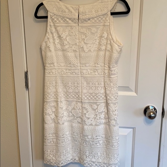 roz & Ali size 6p white lace dress - Picture 7 of 7